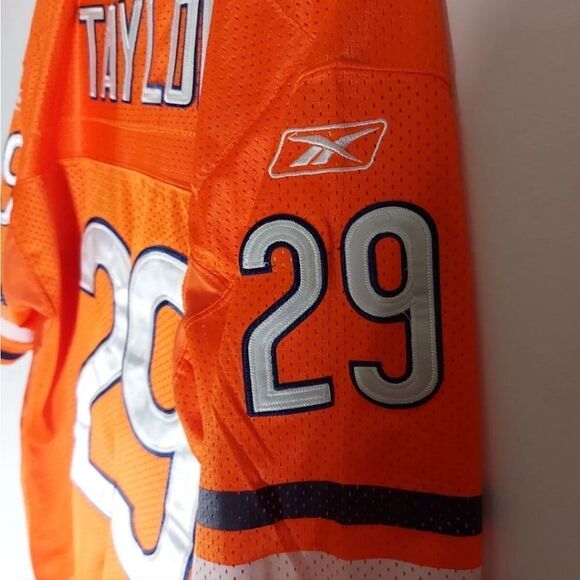 REEBOK NFL Jersey Chester Taylor #29 Size 48 *See Measurements - Picture 5 of 8